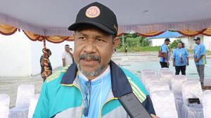 Hugo-Warami-setelah-pembukaan-kegiatan-dies-natalis-ke-25-Unipa.jpg