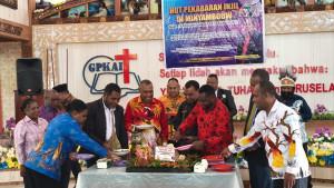 Jemaat-Gereja-Persekutuan-Kristen-Alkitab-Injili-GPKAI-Betel-Minyambouw.jpg