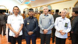 Kanwil-Kemenkum-Pabar-menghadiri-rapat-paripurna-DPR-Papua-Barat.jpg
