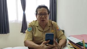 Kepala-Dinas-Koperasi-dan-UKM-Kabupaten-Fakfak-Sopia-Hindom.jpg