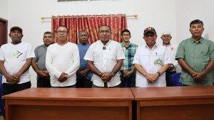 Ketua-Tim-Pemenangan-pasangan-HEMAT-Paulus-Yulius-Indubri-tengah.jpg