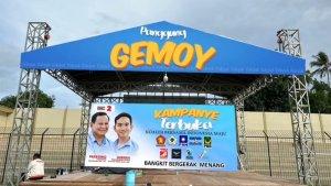 Panggung-gemoy.jpg