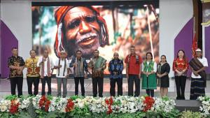 Pembukaan-Festival-Budaya-Flobamora-di-Aula-Universitas-Papua.jpg