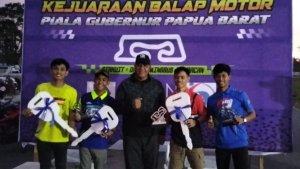 Pw-janji-bangun-tribun-penonton.jpg