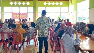 Ratusan-orang-dikerahkan-untuk-melipat-surat-suara-DPRD.jpg