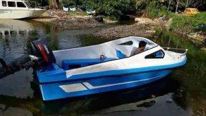 Speed-boat-fakfak.jpg