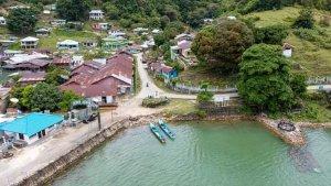Untung-Tamsil-menyebut-Distrik-Kokas-bisa-dapat-lebih-maju-dari-Kota-Fakfak.jpg