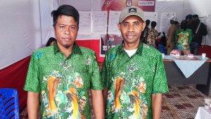 Yuvensius-Leonardo-Manibuy-bersama-staf.jpg