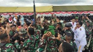 joget-bersama-tni-dan-rakyat.jpg