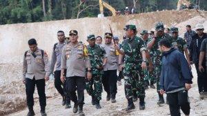 kunker-jokowi-ke-fakfak-46.jpg