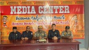 spanduk-caleg-fakfak-109.jpg
