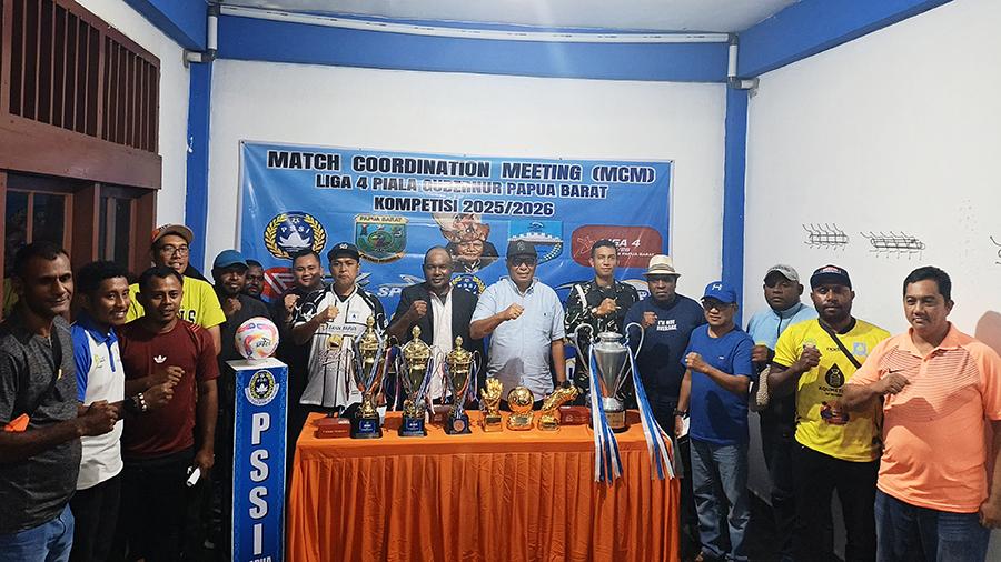 Faisal-Kelian-setelah-Match-Coordination-Meeting-di-Stadion-Sanggeng.jpg