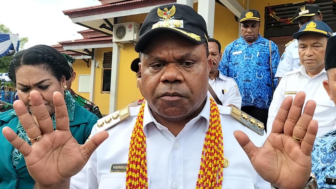 Bupati Hermus Indou Geram dengan Tambang Ilegal, Dukung Kapolda Papua Barat Berantas Usai Pemilu