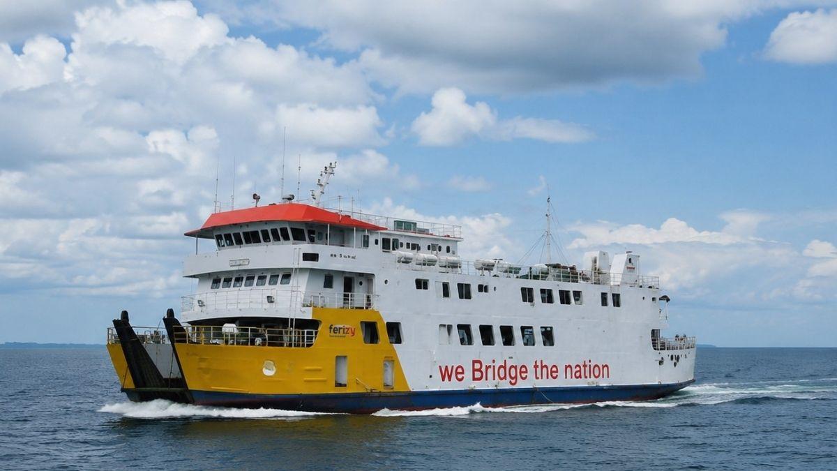 Ilustrasi-Kapal-Ferry-yang-berlayar-di-tengah-laut.jpg