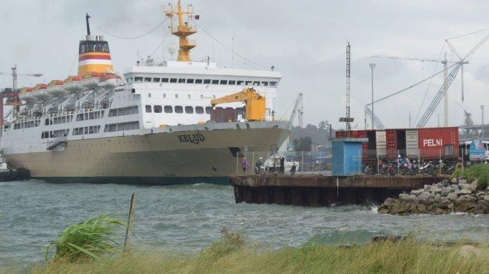 KAPAL-PELNI-KM-KELUD.jpg