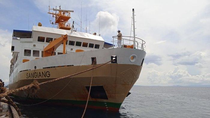 KAPAL-PELNI-KM-SANGIANG.jpg