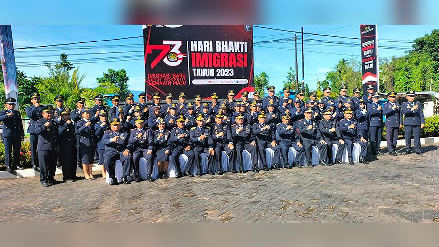 Kantor-Imigrasi-kelas-I-Non-TPI-Manokwari-menggelar-upacara-peringatan-Hari-Bhakti-Imigrasi.jpg