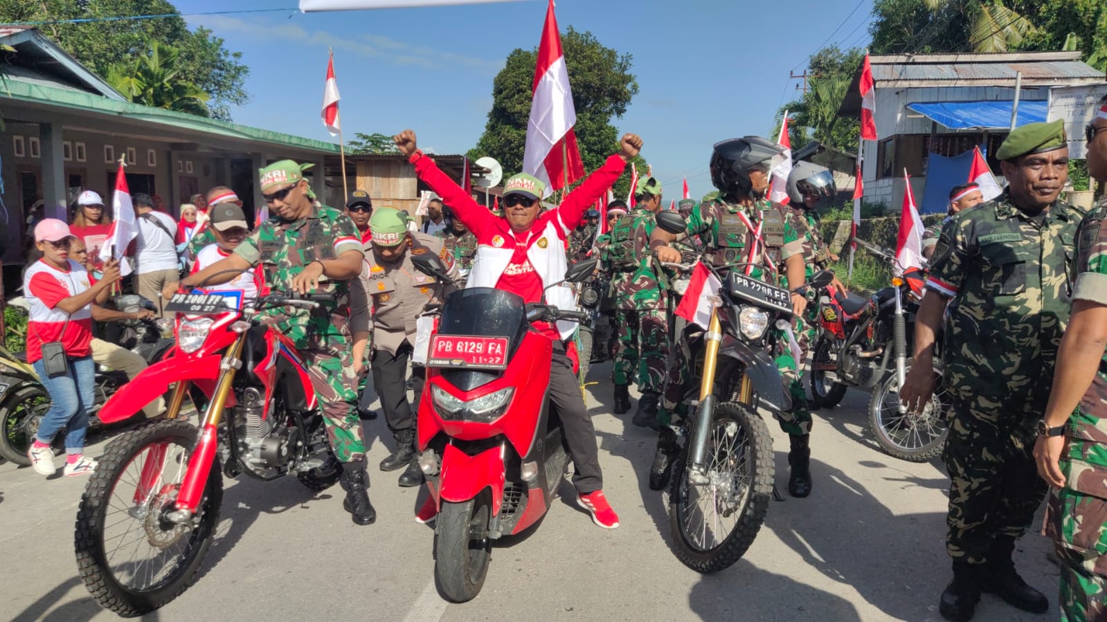 Kirab-merah-putih-di-fakfak.jpg