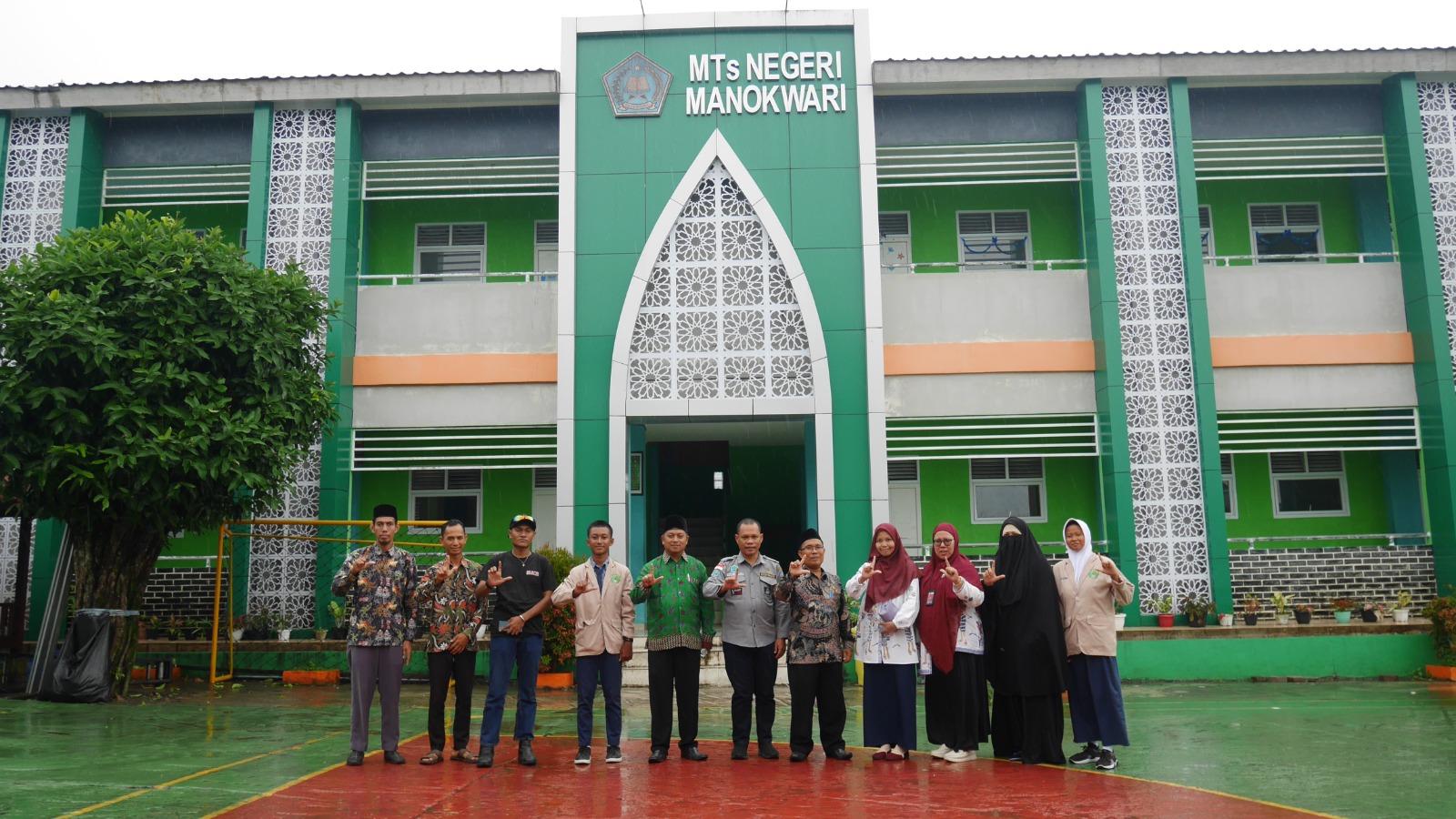 Madrasah-Tsanawiyah-Negeri-MTs-Manokwari.jpg