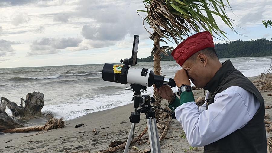 Kemenag Papua Barat Pantau Hilal di Pantai Masni, Penetapan Idulfitri Tunggu Sidang Isbat Nasional