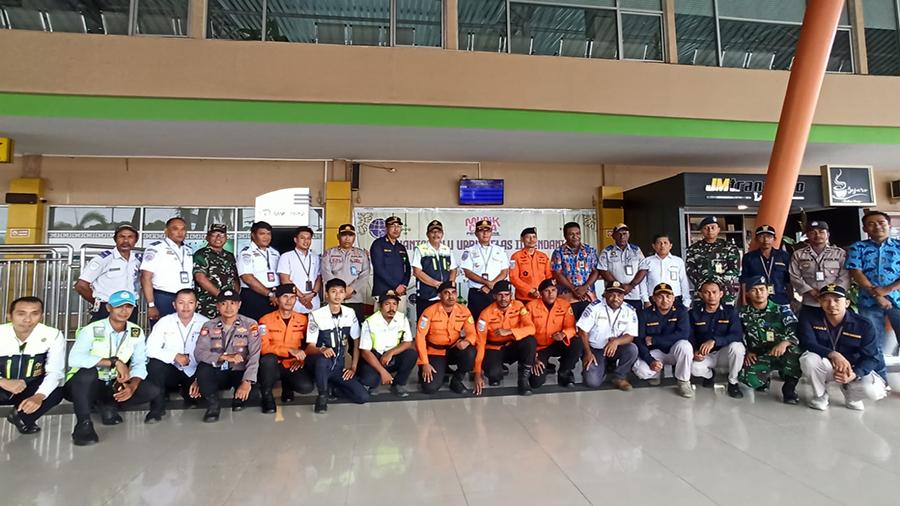 Penutupan-Posko-Angkutan-Lebaran-2024-di-Bandara-Rendani-Manokwari.jpg