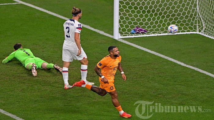 Penyerang-Timnas-Belanda-Memphis-Depay-merayakan-gol-ke-gawang-Timnas-Amerika-Serikat.jpg