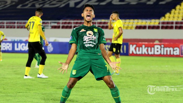Striker-Persebaya-Surabaya-Marselino-Ferdinan-melakukan-selebrasi.jpg