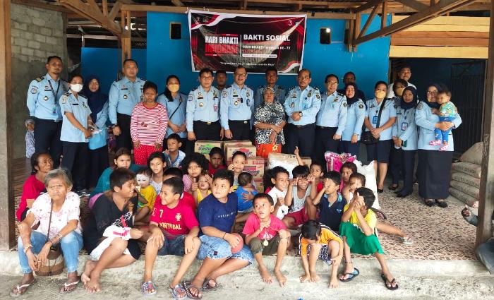 bakti-sosial-imigrasi-manokwari.jpg