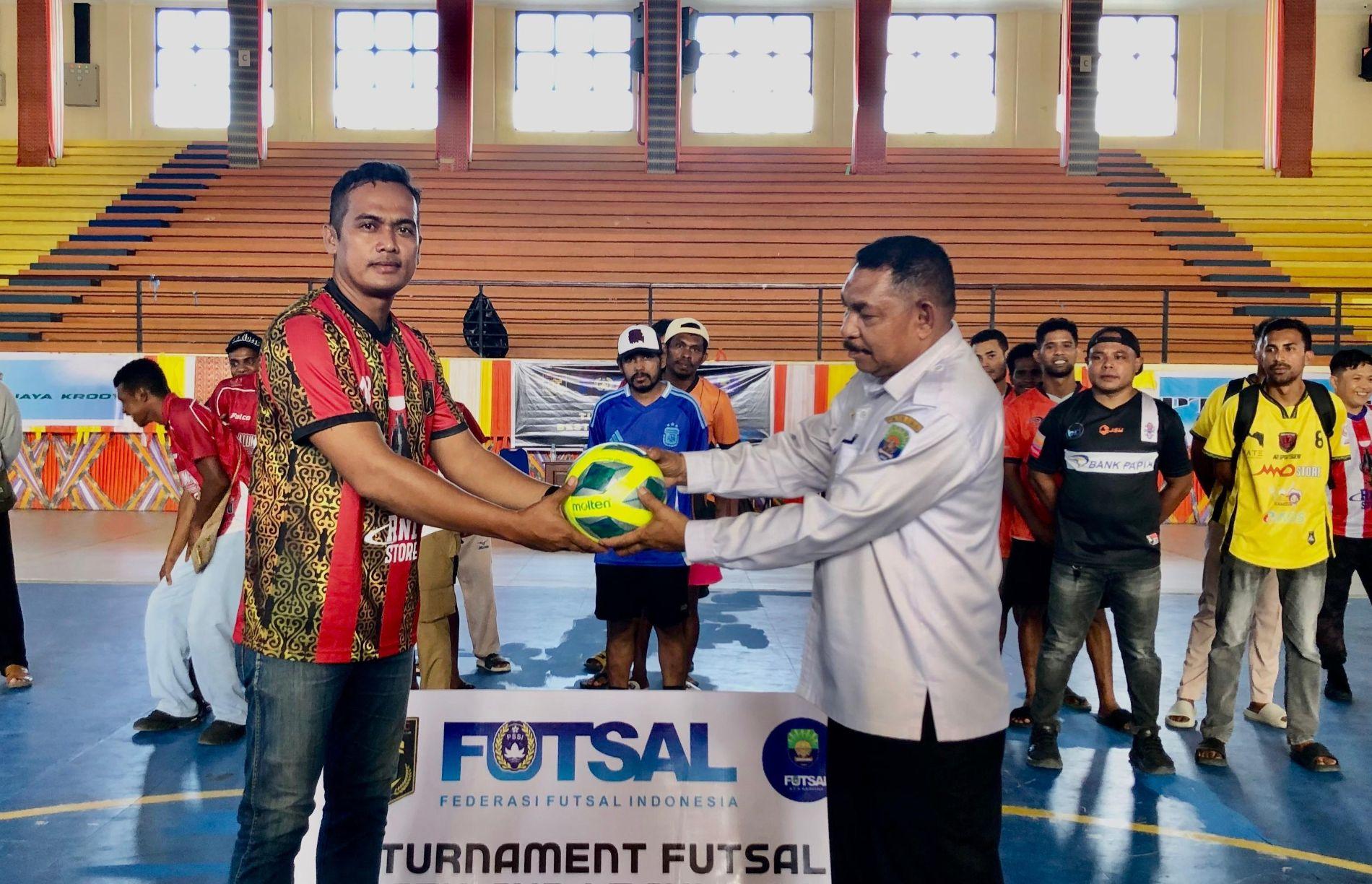 Dibuka Staf Ahli Bupati Kaimana, Turnamen Futsal Bestu Cup I Resmi Bergulir