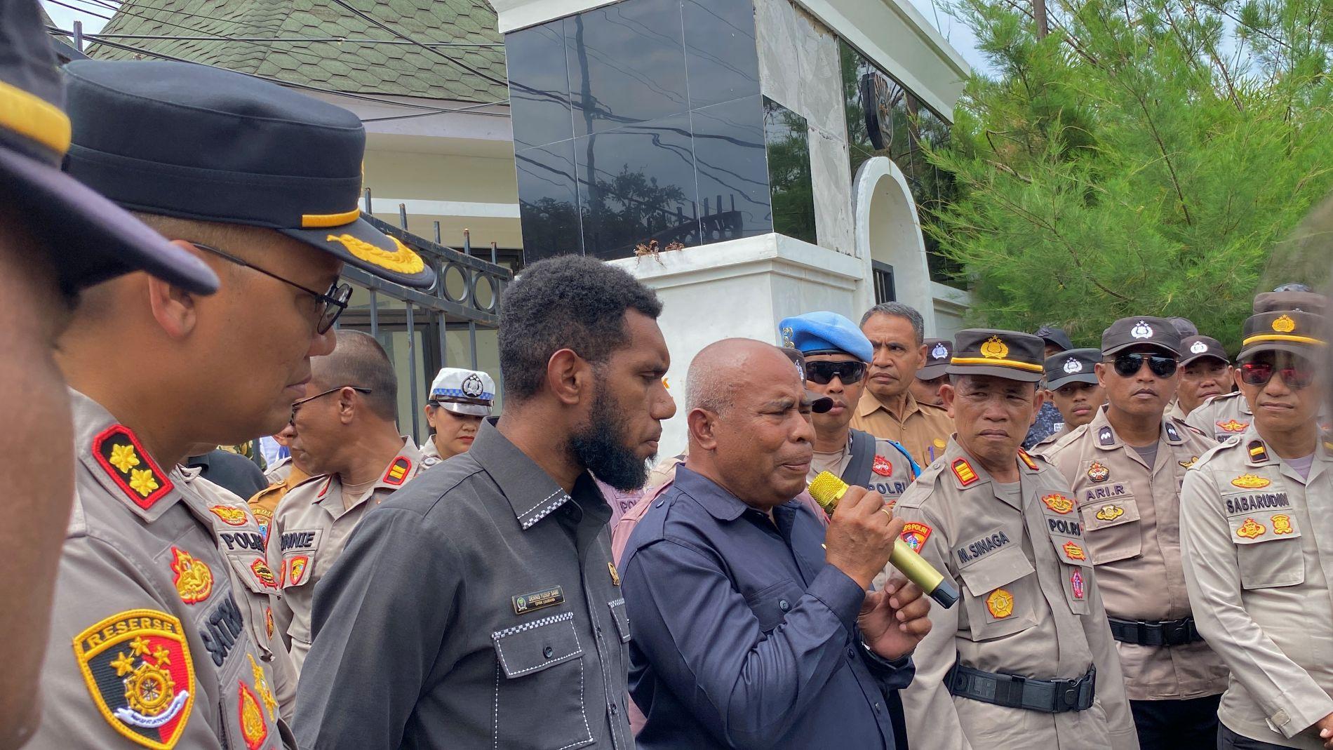 Ditemui Pimpinan DPRK Kaimana, Aliansi Non ASN Desak Kehadiran Bupati Hasan