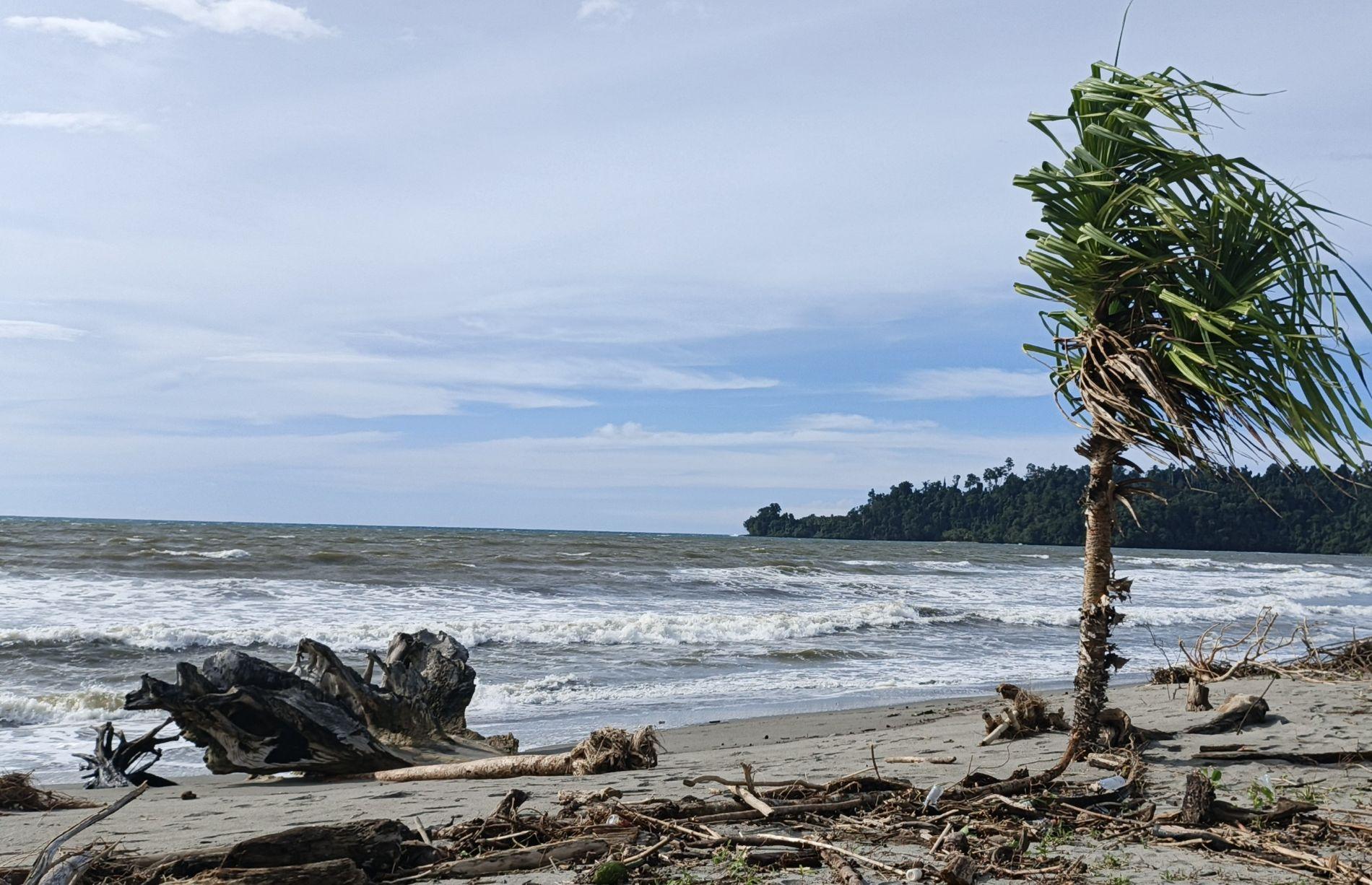 Kemenag Papua Barat Gelar Pemantauan Hilal 1 Syawal 1447 H di Pantai Masni Manokwari
