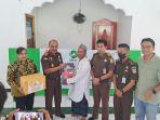 Baksos-kejari-kaimana.jpg