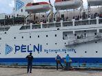 KM-Labobar-bersandar-di-Pelabuhan-Manokwari.jpg