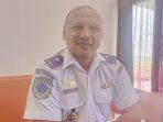 Kepala-Unit-Penyelenggara-Bandar-Udara-UPBU-Utarom-Kaimana-Drajat-Perwirajati.jpg
