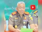 Onneri-Khairoza-saat-konferensi-pers-di-Kantor-Kejaksaan-Negeri-Kaimana.jpg