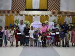 Paulus-Waterpauw-ketika-menghadiri-syukuran-bersama-anak-anak-di-GPDP-Logos-Sanggeng.jpg