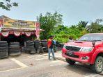 Satuan-Narkoba-Polres-Sorong-Selatan-memeriksa-kendaraan-dan-pengendara-di-Pos-Klamit.jpg