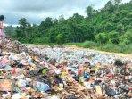 timbunan-sampah-dlhp-papua-barat.jpg