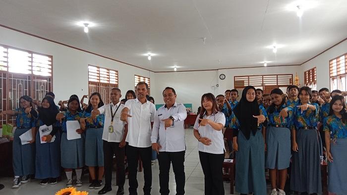 Imigrasi Mimika Sasar Pelajar SMA N 7, Kenalkan Fungsi dan Prospek Sekolah Kedinasan Keimigrasian