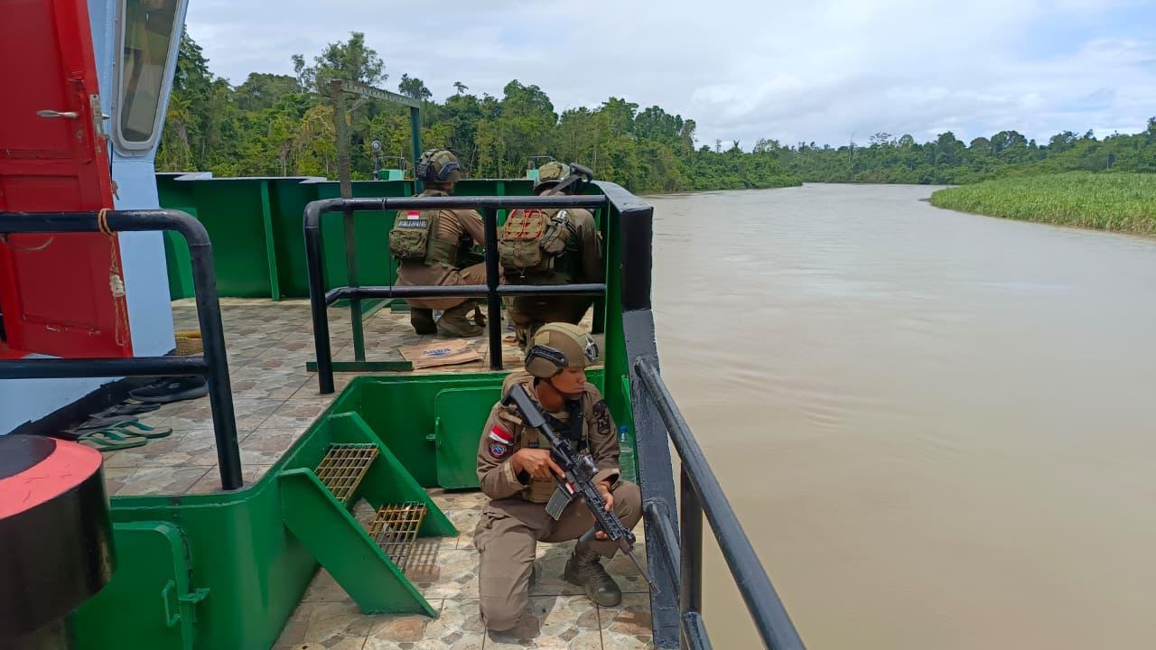 PENGAWALAN-KAPAL-KE-YAHUKIMO.jpg