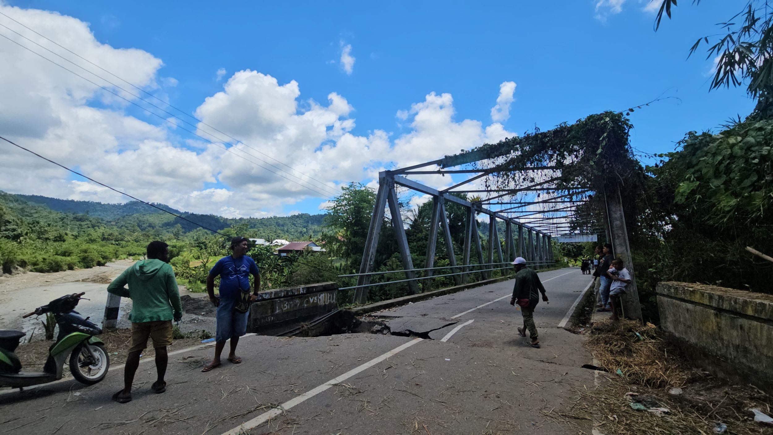 Pemprov Papua Tengah Akan Benahi Jembatan Kali Harapan Nabire yang Jebol