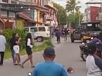 saling-serang-timmika.jpg