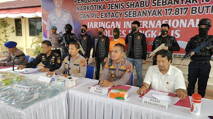 Ungkap 10 Kg Sabu dan 17.000 Ekstasi Kado Hari Antinarkoba dan Hari Bhayangkara Polres Bengkalis