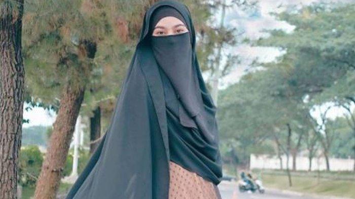 10 Sifat-sifat Istri yang Disukai Suami, Ciri-ciri Istri Penyayang dan Istri yang Dirindukan Surga