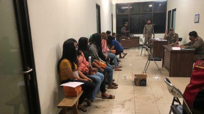 Beraksi di Warung Remang-remang, Para PSK Ini Masih Pakai Pola Lama Tawarkan Jasa