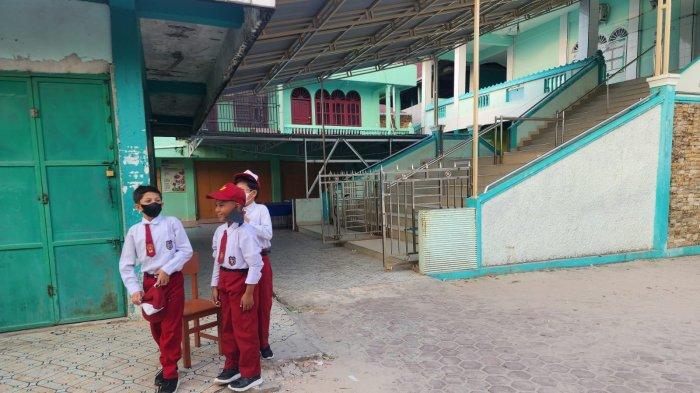 Breaking News: Udara Tak Sehat Akibat Kabut Asap, Disdikbud Dumai Imbau Siswa Pakai Masker