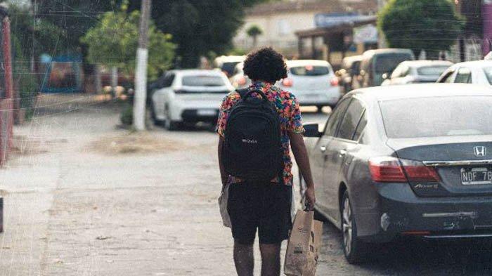 Arti Kata Merantau , Anak Rantau yang Tidak bisa Pulang Kampung , Bahasa Gaul Idul FItri 2024