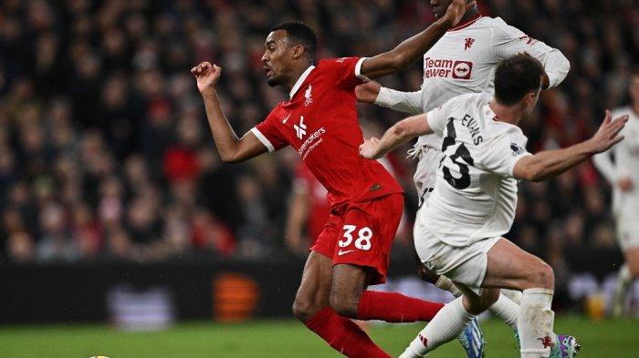Ditahan Imbang Manchester United, Liverpool Juga Kehilangan Ryan Gravenberch