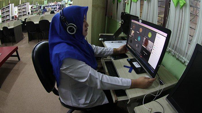 FOTO: Udara Tidak Sehat, SMAN 5 Pekanbaru Mulai Terapkan Belajar Daring - FOTO_Udara_Tidak_Sehat_SMAN_5_Pekanbaru_Mulai_Terapkan_Belajar_Daring_1.jpg