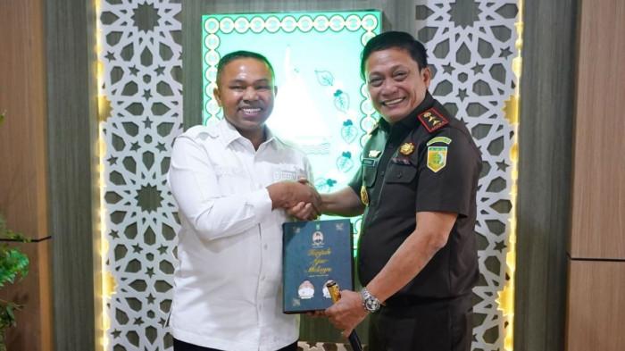 Gubri Abdul Wahid Sambut Kajati Riau, Sepakat Perkuat Kolaborasi Pembangunan dan Kondusivitas Daerah